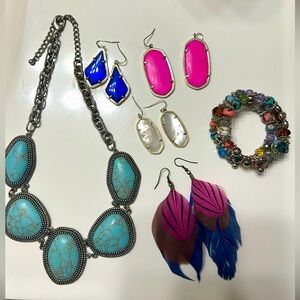 Kendra Scott & feather earrings, turquoise chunky necklace, beaded bracelet